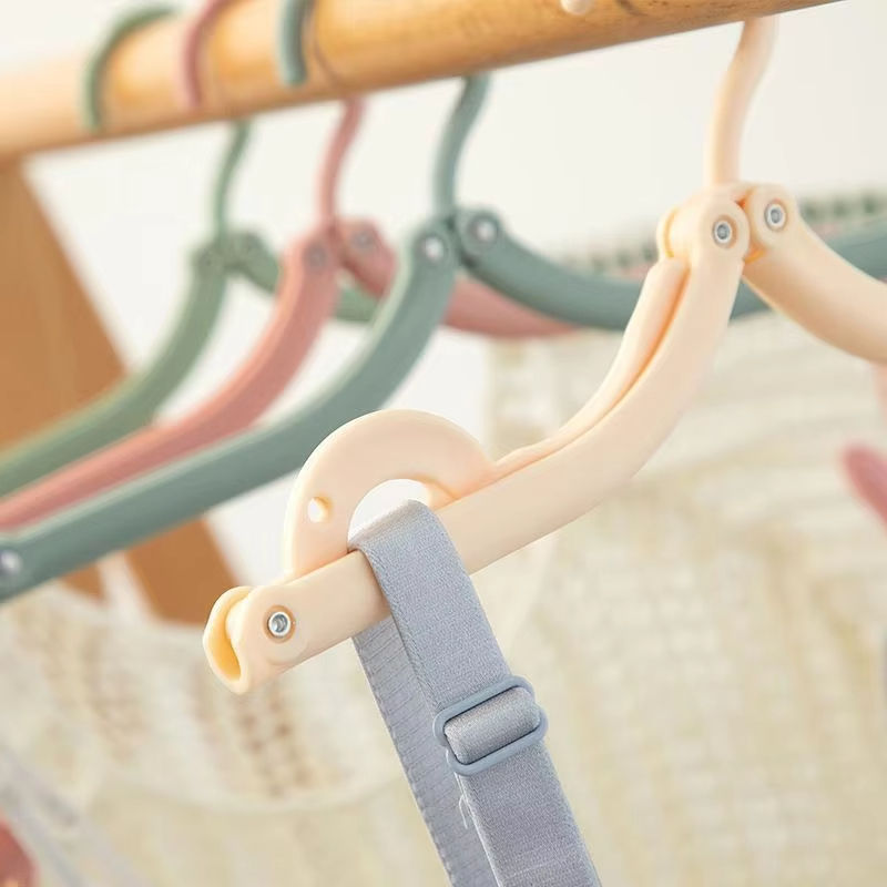 High Quality Plastic Folding Clothes Hangers Mixed Colors Portable Travel and Household Multifunctional Rack for Dryin