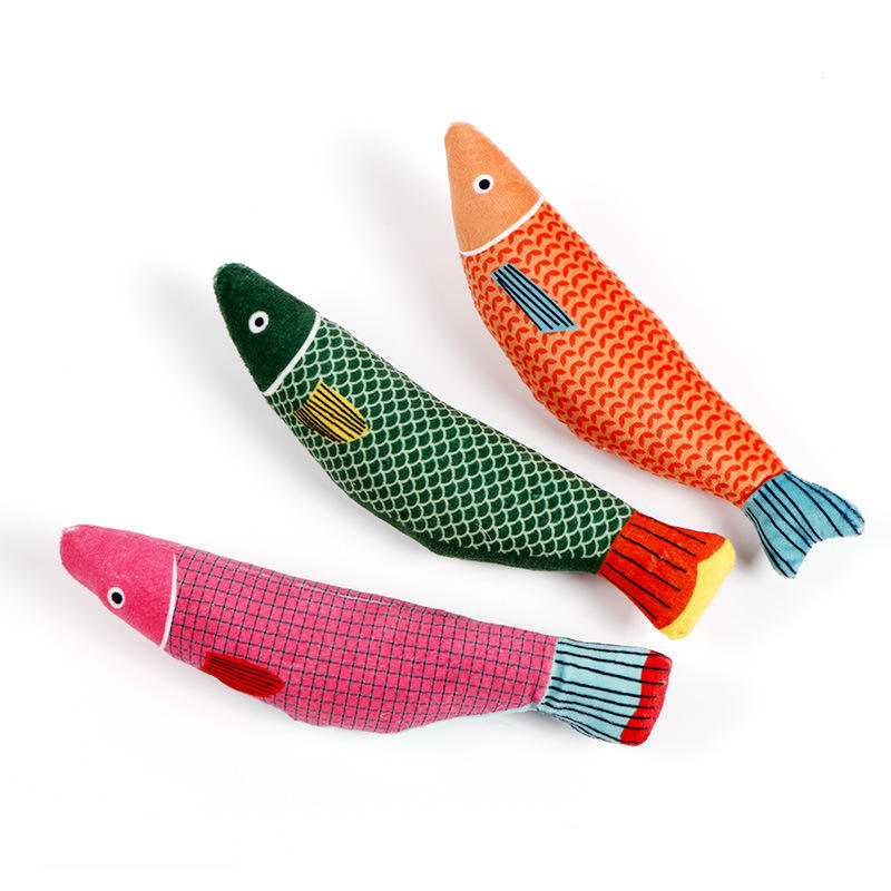 Realistic Fish-Shaped Catnip Plush Cat Toy, Soft Interactive Kicker & Chew Play Toy, Assorted Aquatic Fish Designs for Indoor Cats