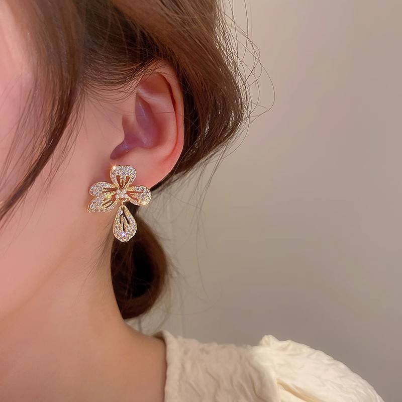 Flower Crystal Earrings for Women –  Statement Jewellery