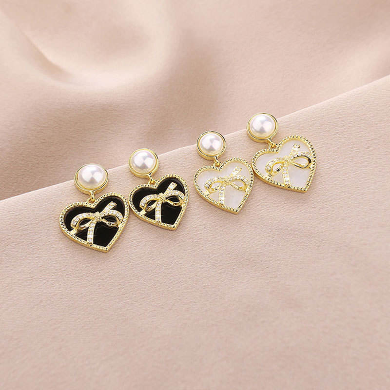 Black Heart Drop Earrings for Women – Dangle Statement Jewellery