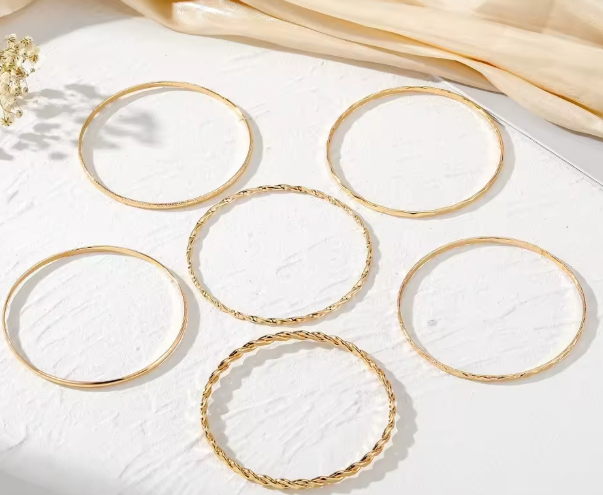 Women’s 5-piece Set Fashion Golden Open Geometric Bracelet – golden Tone Adjustable Bracelet