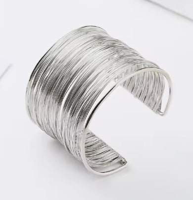 Women’s Boho Exaggerated Bracelet – Cool Metallic Tone Adjustable Bracelet